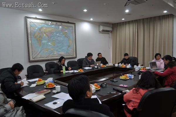 12����Ժ���н�ѧ���ֻ�